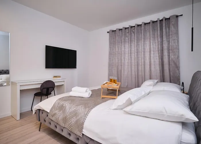 Lamer Luxury By Litto *